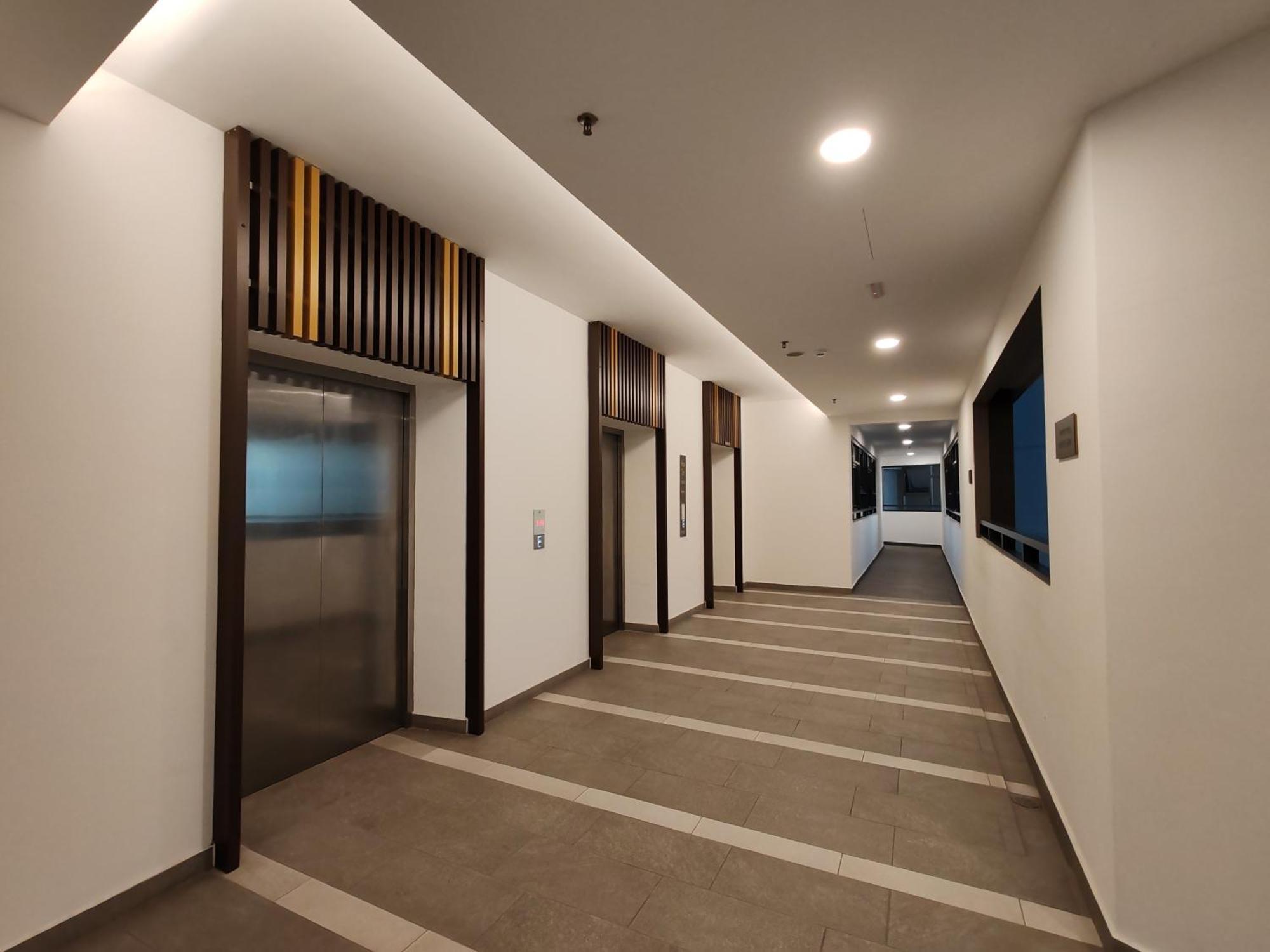 De Suria Ioi Apartment *